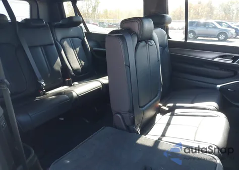 2025 Jeep Wagoneer L Series Ii 4X4 z USA, uszkodzony, nr VIN 1C4SJSBP5SS515126